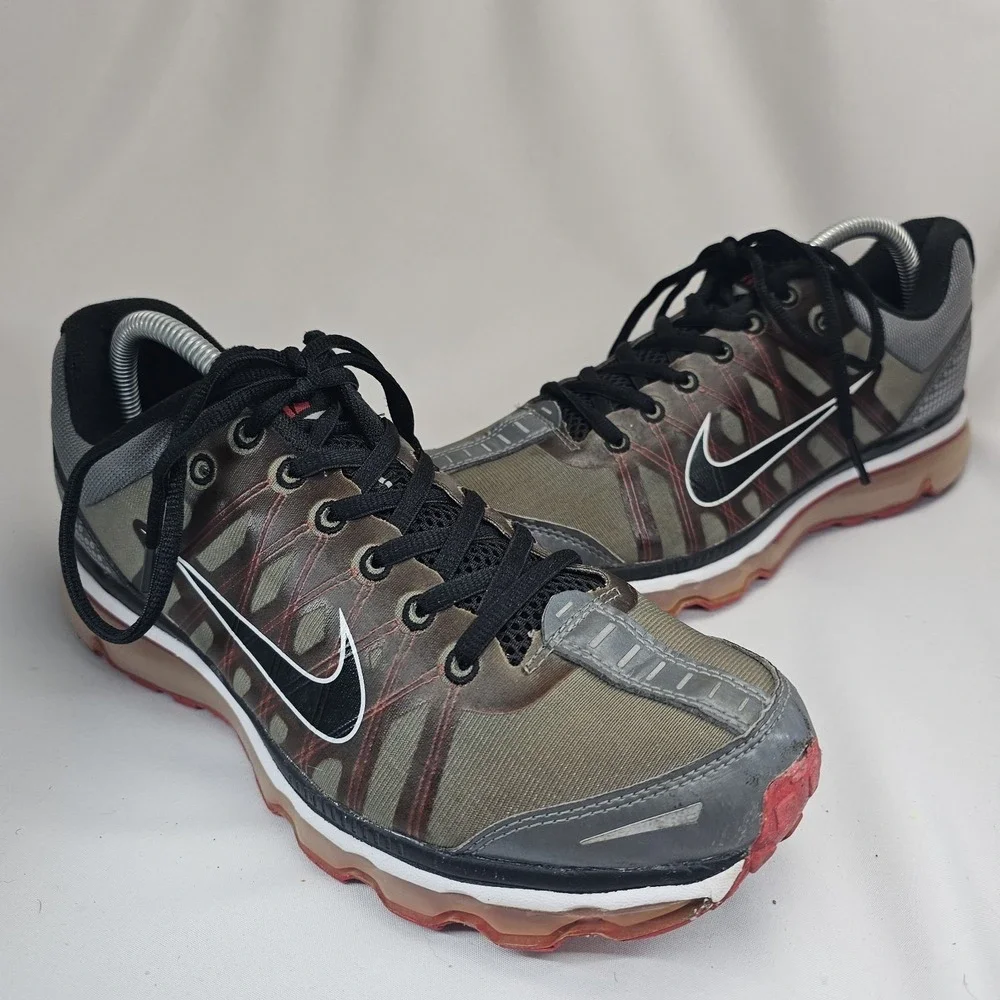 Nike Air Max 2009 Men's 8.5 Gray Black Red Running Shoes Sneakers 354744-003